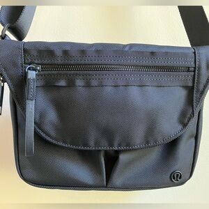 Lululemon All Night Festival Bag 5L - original model